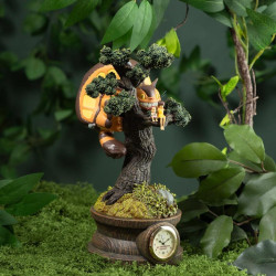 My Neighbor Totoro - Diorama table clock Mei, Satsuki & Chatbus in the pine tree